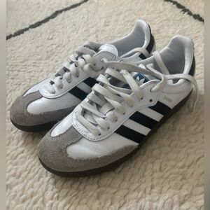 Adidas Sambas / women size 6